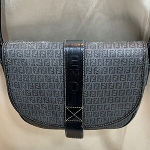 Fendi vintage brown  & gray  small crossbody 36-H7B
